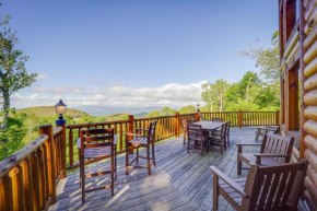 Stunning Cabin with Fire Pit in Banner Elk!
